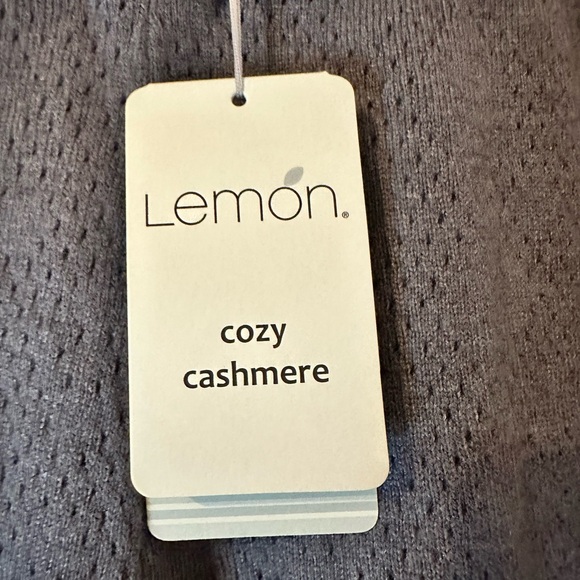 NWT! LEMON COZY LOUNGEWEAR SHORTS - Picture 3 of 4